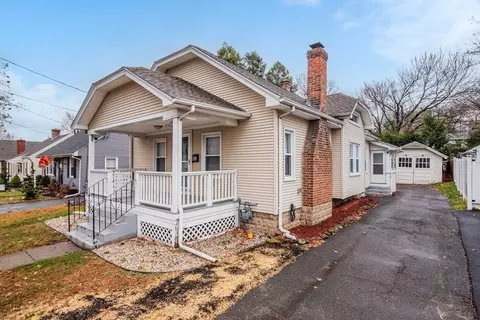 153 Ellsworth Ave, Springfield, MA 01118 photo 2