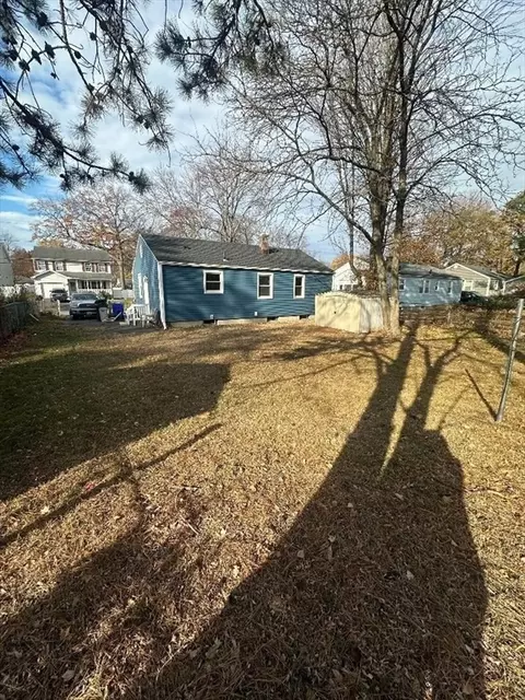 Exterior - 191 Gilbert Ave, Springfield, MA 01119 photo 4 of 4
