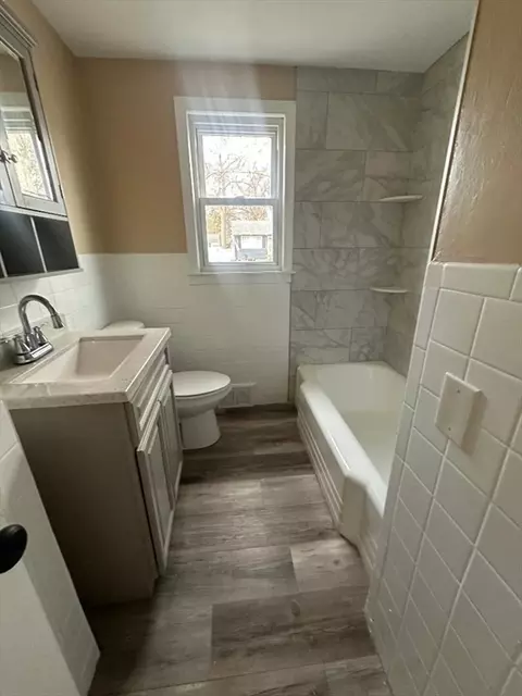 Bath - 191 Gilbert Ave, Springfield, MA 01119 photo 2 of 2