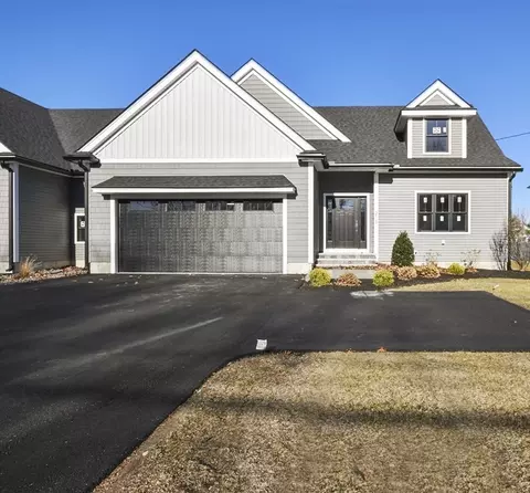 218 School St #218, Woburn, MA 01801