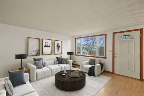 81 Bowker St, Worcester, MA 01604 photo 3