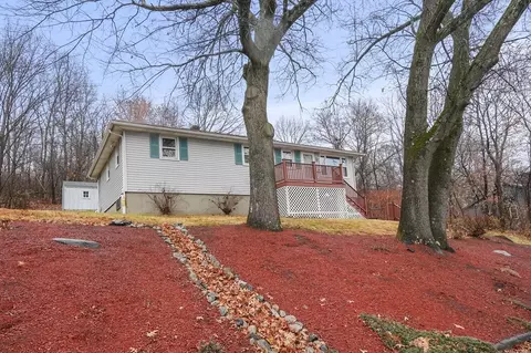 81 Bowker St, Worcester, MA 01604 photo 2