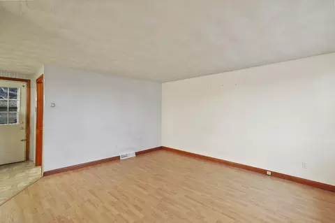 81 Bowker St, Worcester, MA 01604 photo 6