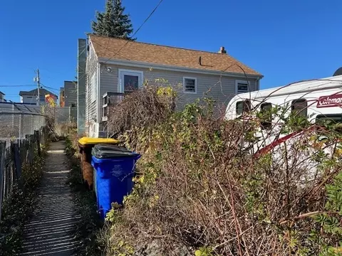 21 Boyden, Fall River, MA 02721