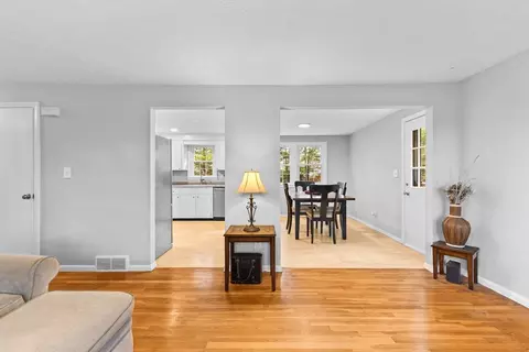 8 Observatory Ln, Bourne, MA 02559 photo 11