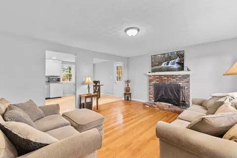 8 Observatory Ln, Bourne, MA 02559 photo 7