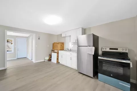 Entry Way - 14-16 Vigeant St, Ware, MA 01082 photo 6 of 7