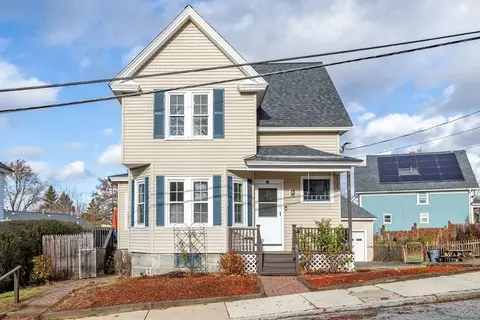 60 Orleans St, Lowell, MA 01852