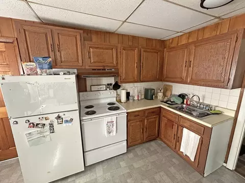 57 Green St, Gardner, MA 01440 photo 9