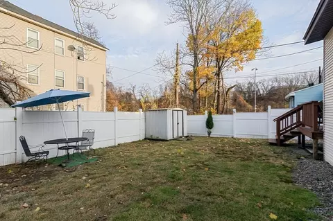 Exterior - 3 Hecla St, Worcester, MA 01604 photo 2 of 4