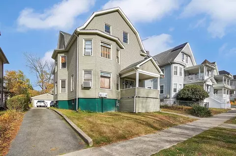31 Chase Ave, Springfield, MA 01108