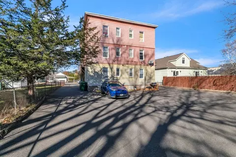 Exterior - 91 Providence St, Chicopee, MA 01020 photo 6 of 8