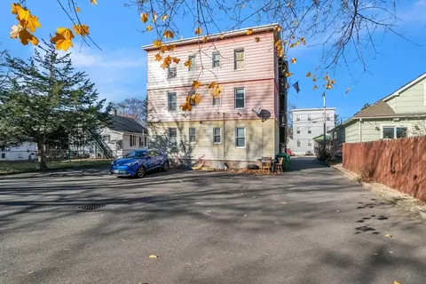 Exterior - 91 Providence St, Chicopee, MA 01020 photo 4 of 8