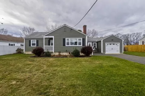 160 Jacob St, Chicopee, MA 01020