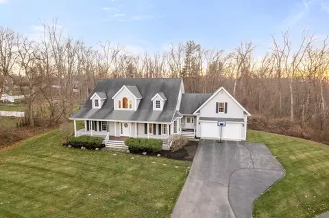 2 Cottles Ferry Ln, Groveland, MA 01834