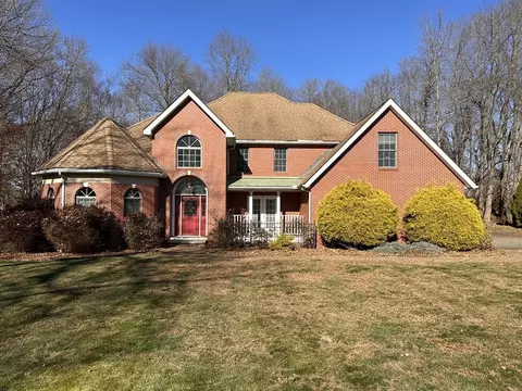 6 Valley View Dr, South Hadley, MA 01075