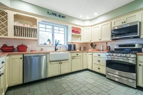 Kitchen - 24 Beechwood Rd, Barnstable, MA 02632 photo 1 of 4