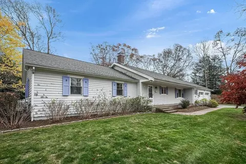 Exterior - 24 Beechwood Rd, Barnstable, MA 02632 photo 8 of 9