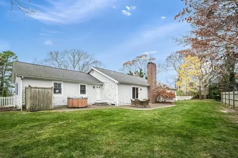 Exterior - 24 Beechwood Rd, Barnstable, MA 02632 photo 6 of 9