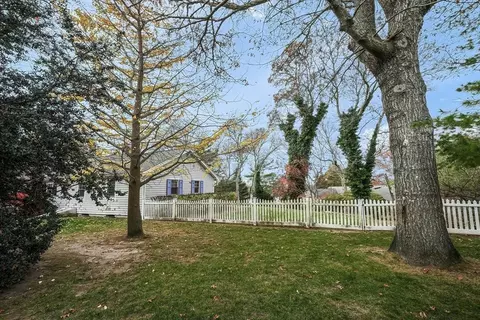 Exterior - 24 Beechwood Rd, Barnstable, MA 02632 photo 5 of 9