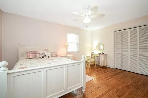 Bedroom - 24 Beechwood Rd, Barnstable, MA 02632 photo 4 of 5