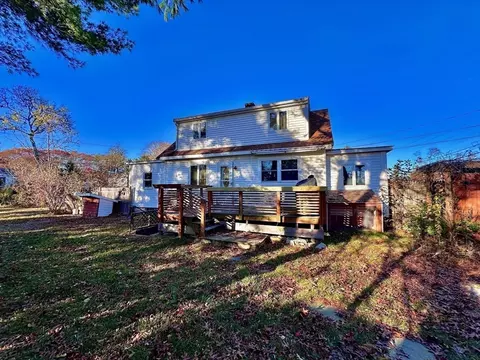 Exterior - 4 Martin St, Wareham, MA 02532 photo 7 of 9