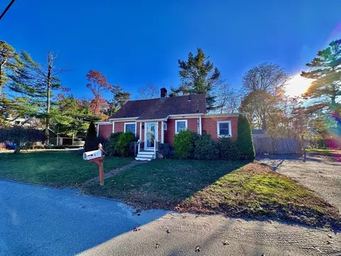 Exterior - 4 Martin St, Wareham, MA 02532 photo 1 of 9