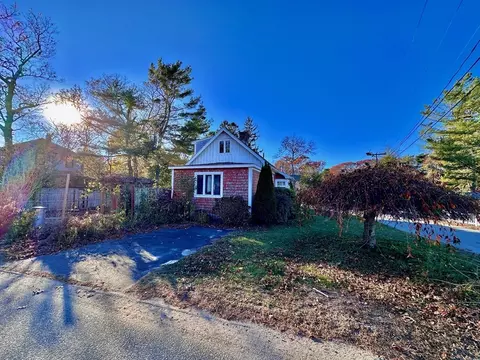 Exterior - 4 Martin St, Wareham, MA 02532 photo 2 of 9