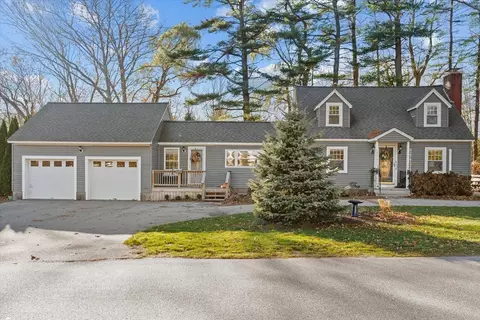 47 Causeway St, Seabrook, NH 03874