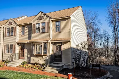 221 Morgan Dr #221, Haverhill, MA 01832