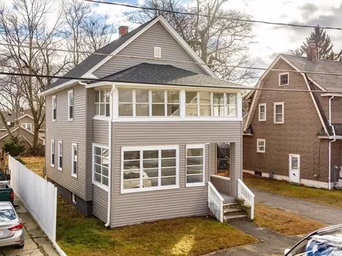 53 Bevier St, Springfield, MA 01107 photo 4