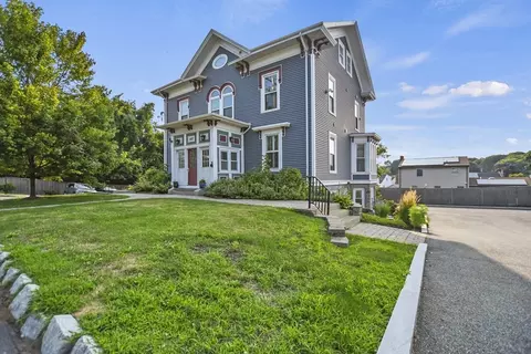 107 Highland Ave #1, Salem, MA 01970
