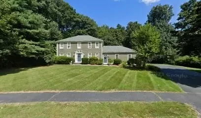 10 Lamplighter Dr, Shrewsbury, MA 01545