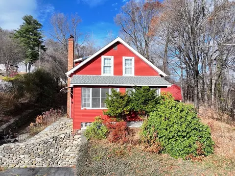 53 Newton St, Leominster, MA 01453