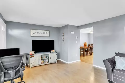 166 Hancock St, Springfield, MA 01109 photo 16