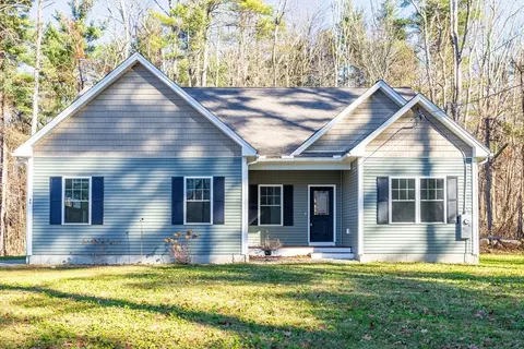 66 New Salem Rd, Petersham, MA 01366