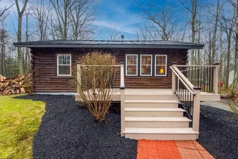 100 Dunn, Ashburnham, MA 01430 photo 2