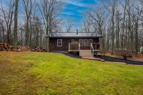 100 Dunn, Ashburnham, MA 01430 photo 4