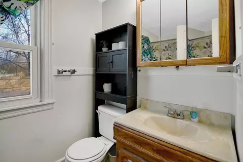 95 Leavitt St, Springfield, MA 01109 photo 10