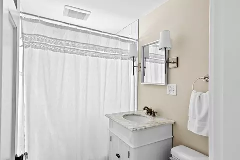 198 Central St, Hingham, MA 02043 photo 11