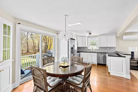198 Central St, Hingham, MA 02043 photo 2