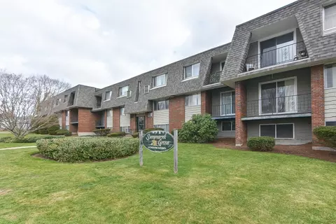 76 Summer Ave #2, Stoughton, MA 02072