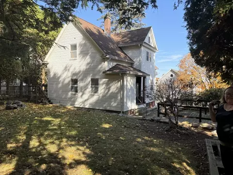 5 Beckman St, Worcester, MA 01607 photo 3
