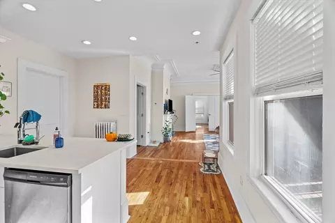 35 Oak Ave, Worcester, MA 01605 photo 4