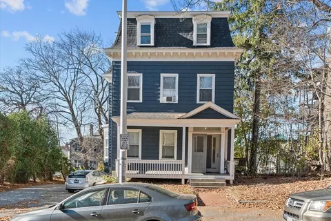 35 Oak Ave, Worcester, MA 01605 photo 2