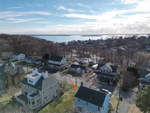 8 Harborview Rd, Hull, MA 02045 photo 3