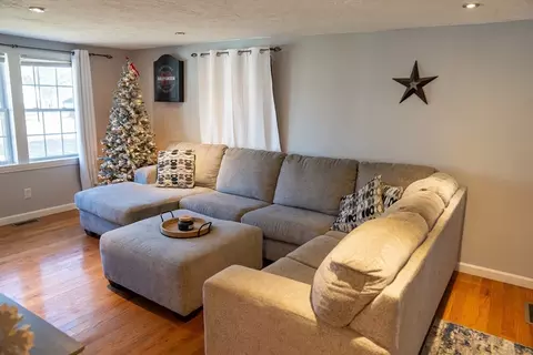 Living - 154 Dayton St, Danvers, MA 01923 photo 1 of 1