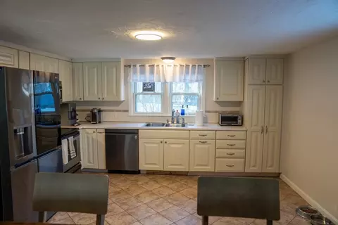 Kitchen - 154 Dayton St, Danvers, MA 01923 photo 1 of 3