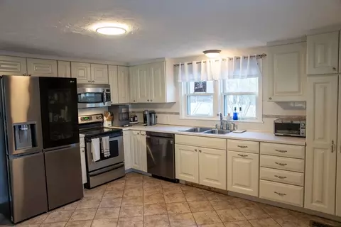 Kitchen - 154 Dayton St, Danvers, MA 01923 photo 3 of 3