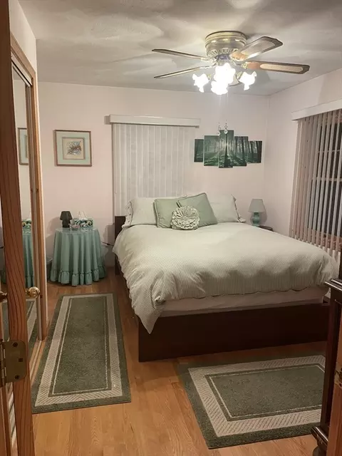 Bedroom - 14 Line Rd, Wakefield, MA 01880 photo 1 of 2